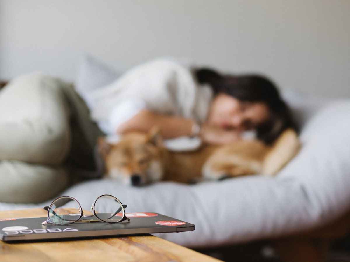 Understanding SAD: Seasonal Affective Disorder Symptoms and Self-Care&nbsp;Tips